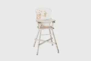 Clio Highchair