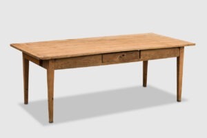 Laurel Table